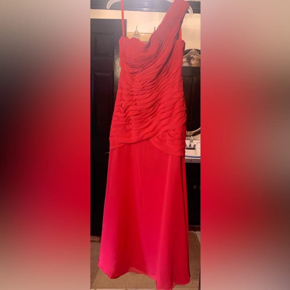 Elegant Red Evening Gown